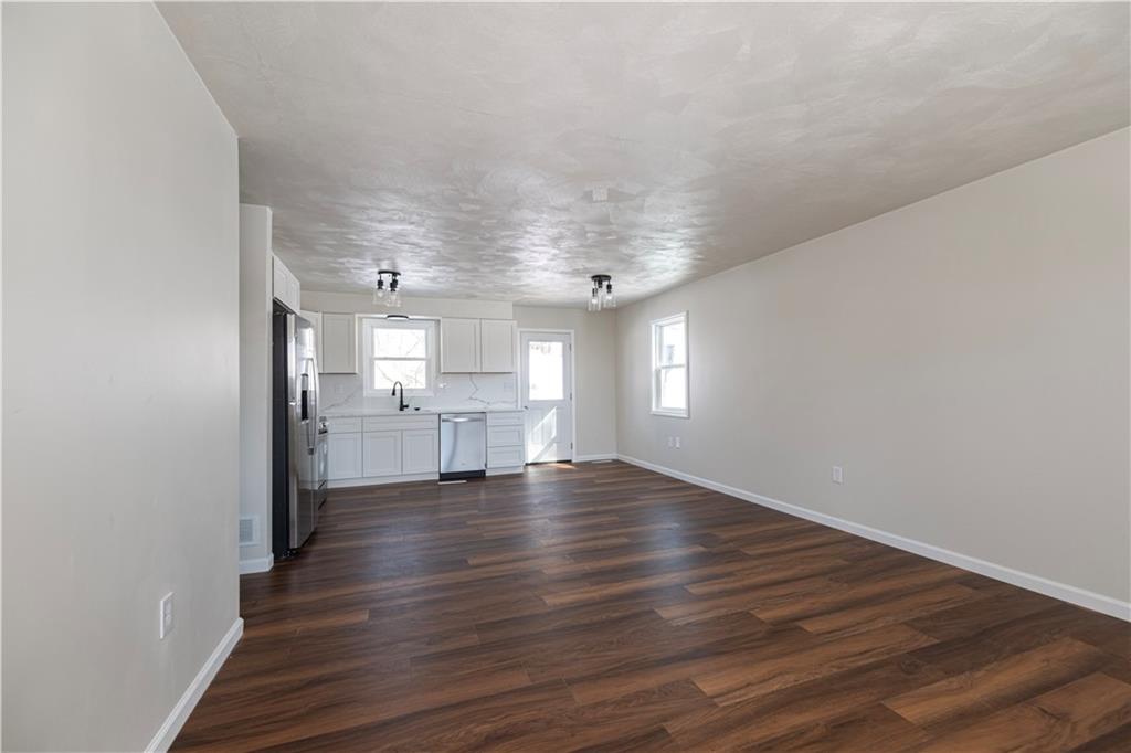 9 3rd Street Ligonier, PA 15658 - Photo 11 of 29