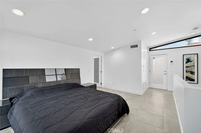 $8,200 | 1418 Innes Place, Venice, CA 90291