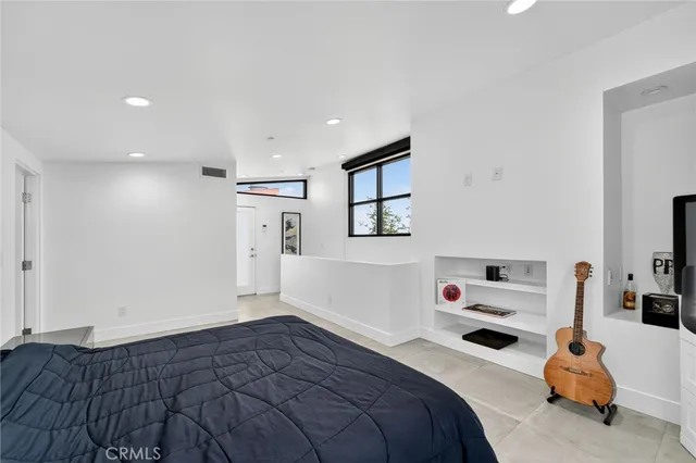 $8,200 | 1418 Innes Place, Venice, CA 90291