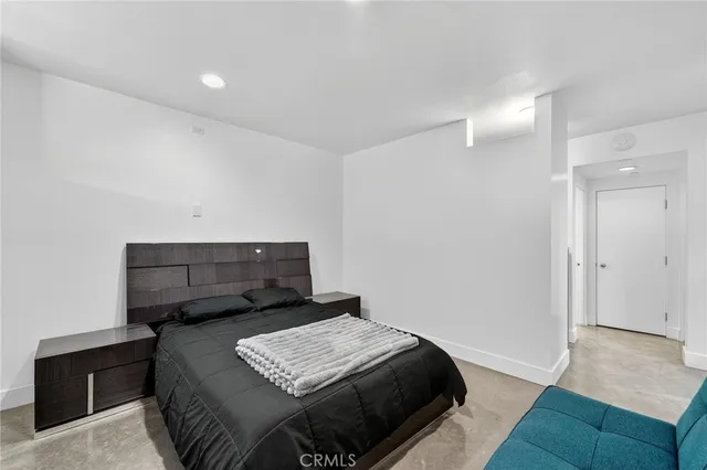 $8,200 | 1418 Innes Place, Venice, CA 90291