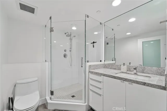 $8,200 | 1418 Innes Place, Venice, CA 90291