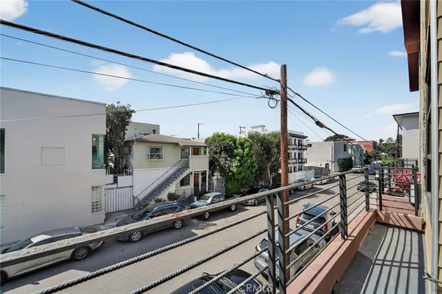 $8,200 | 1418 Innes Place, Venice, CA 90291