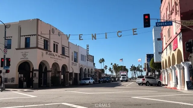 $8,200 | 1418 Innes Place, Venice, CA 90291