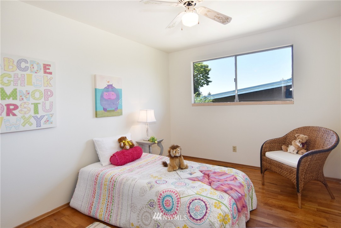 2129 North 89th Street Seattle, WA 98103 - Photo 12 of 25 Gallery Image 12