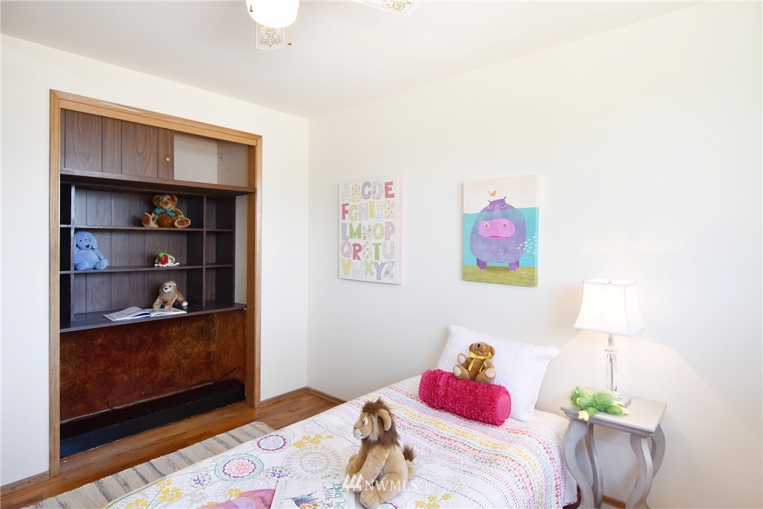 2129 North 89th Street Seattle, WA 98103 - Photo 13 of 25 Gallery Image 13