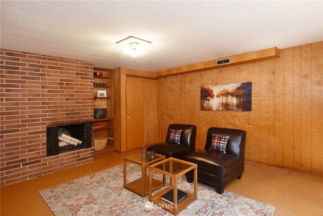 2129 North 89th Street Seattle, WA 98103 - Photo 15 of 25 Gallery Image 15