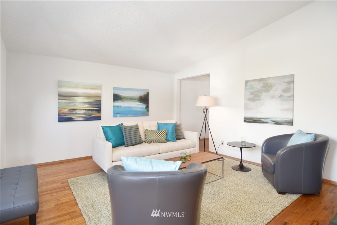 2129 North 89th Street Seattle, WA 98103 - Photo 3 of 25 Gallery Image 3