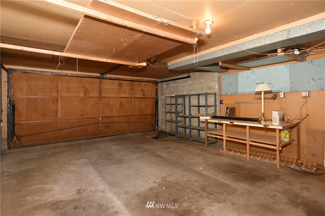 2129 North 89th Street Seattle, WA 98103 - Photo 24 of 25 Gallery Image 24