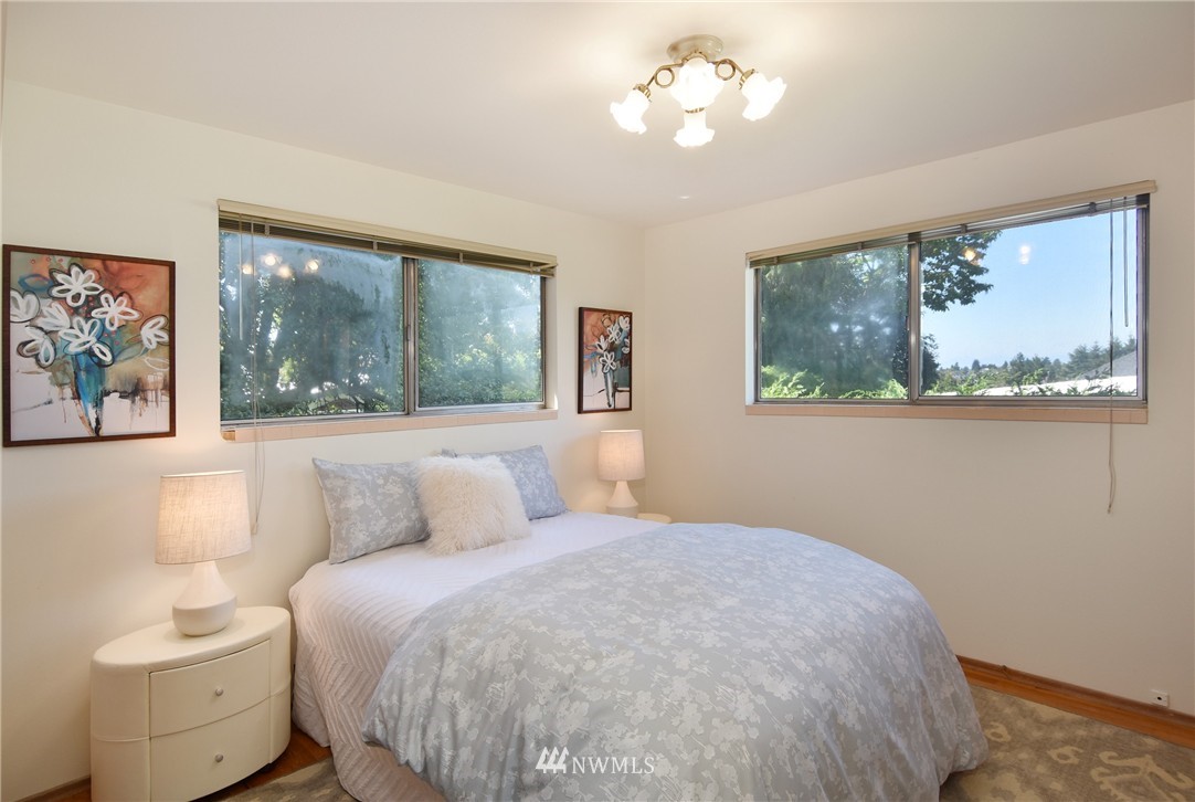 2129 North 89th Street Seattle, WA 98103 - Photo 9 of 25 Gallery Image 9