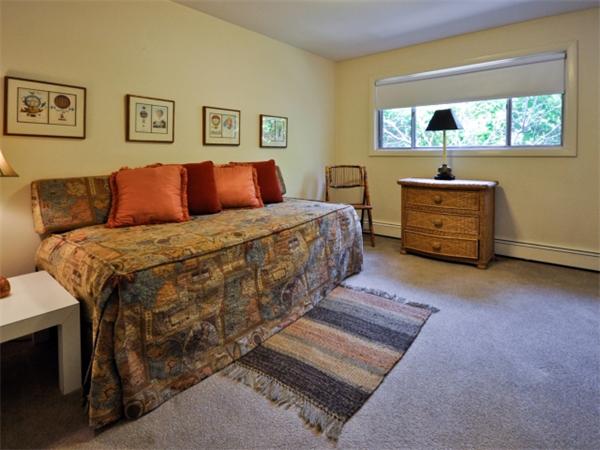 76 Blake Street Needham, MA 02492 - Photo 9 of 16 Gallery Image 9