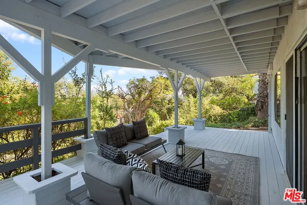 $1,700,000 | 11543 Sunshine Terrace, Studio City, CA 91604
