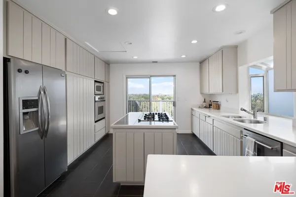 $1,700,000 | 11543 Sunshine Terrace, Studio City, CA 91604