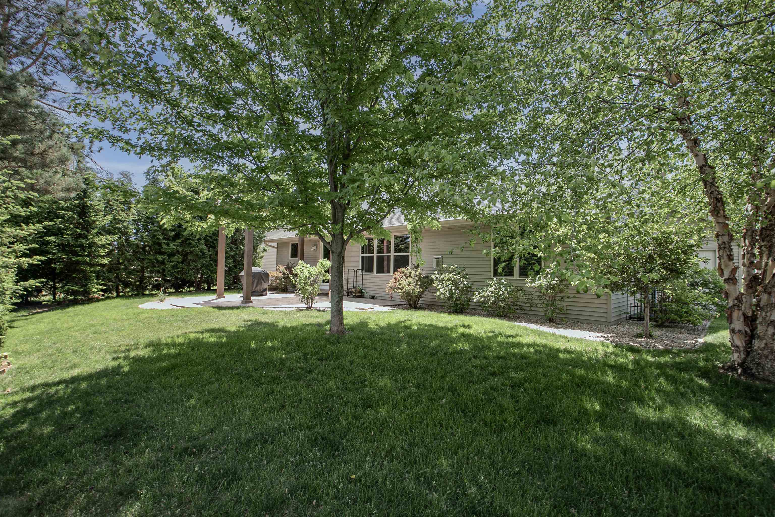 4800 Indigo Lane Appleton, WI 54913 - Photo 7 of 45
