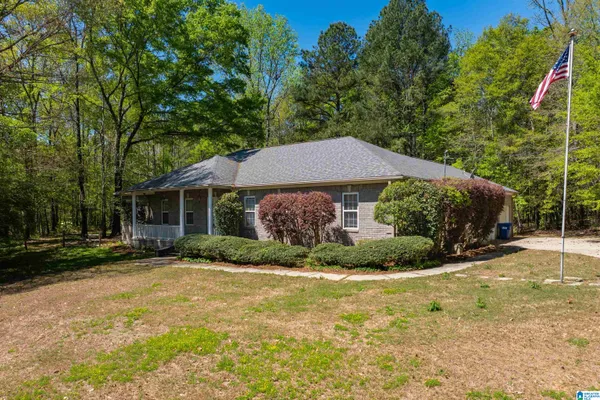 $425,000 | 142 Jeanie Lane, Pell City, AL 35128