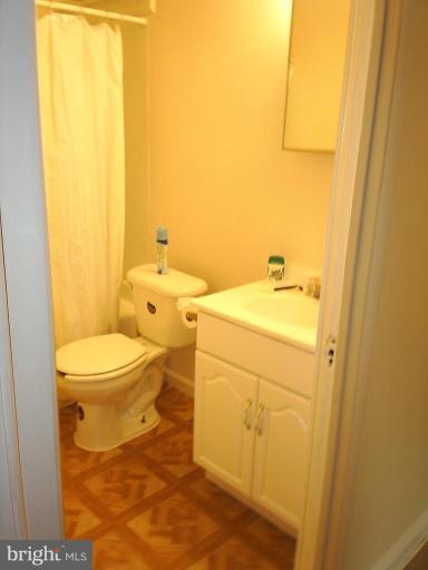 1624 Yakona Road Towson, MD 21286 - Photo 18 of 19 Bath #2