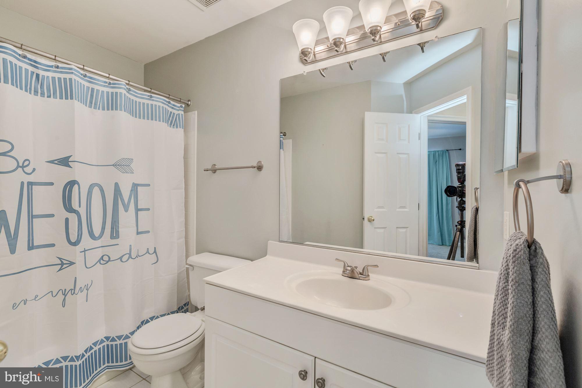 8769 Partridge Run Way Bristow, VA 20136 - Photo 20 of 29 Upper level hall bath