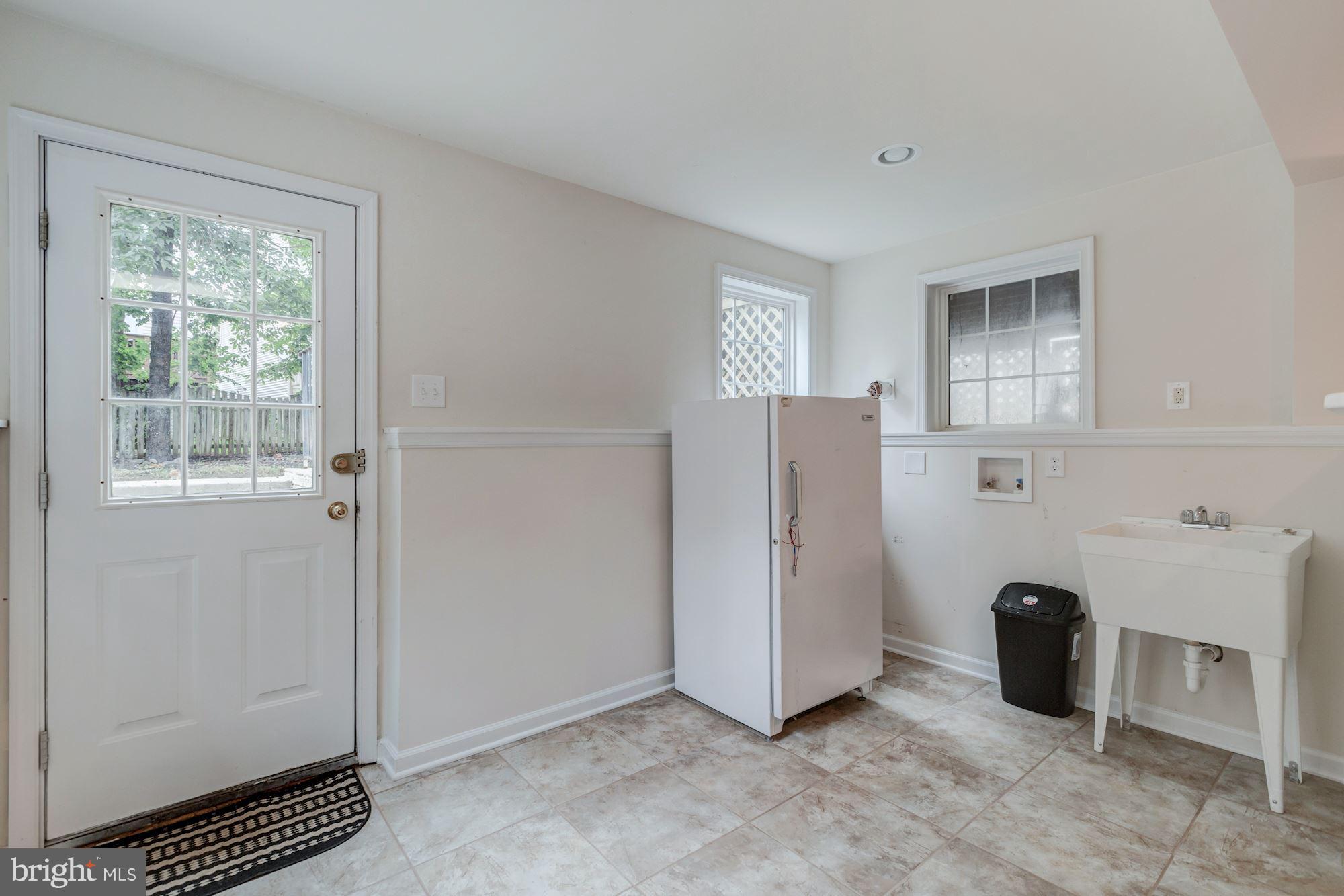 8769 Partridge Run Way Bristow, VA 20136 - Photo 23 of 29 Mud room area - with additional W/D hookup