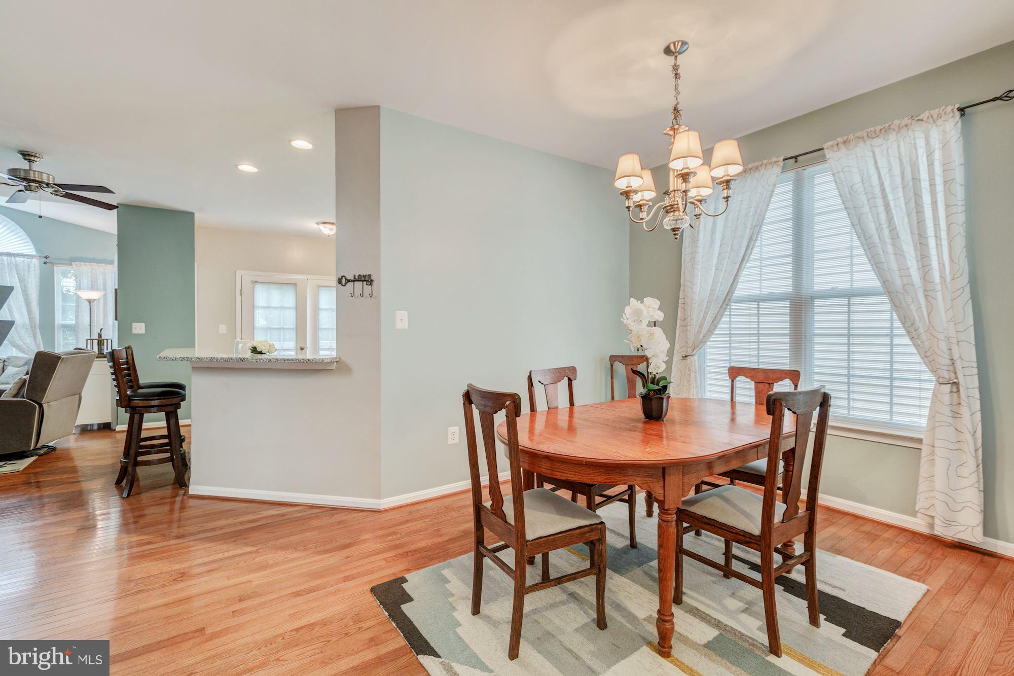 8769 Partridge Run Way Bristow, VA 20136 - Photo 4 of 29 Perfect for upcoming holiday dinners