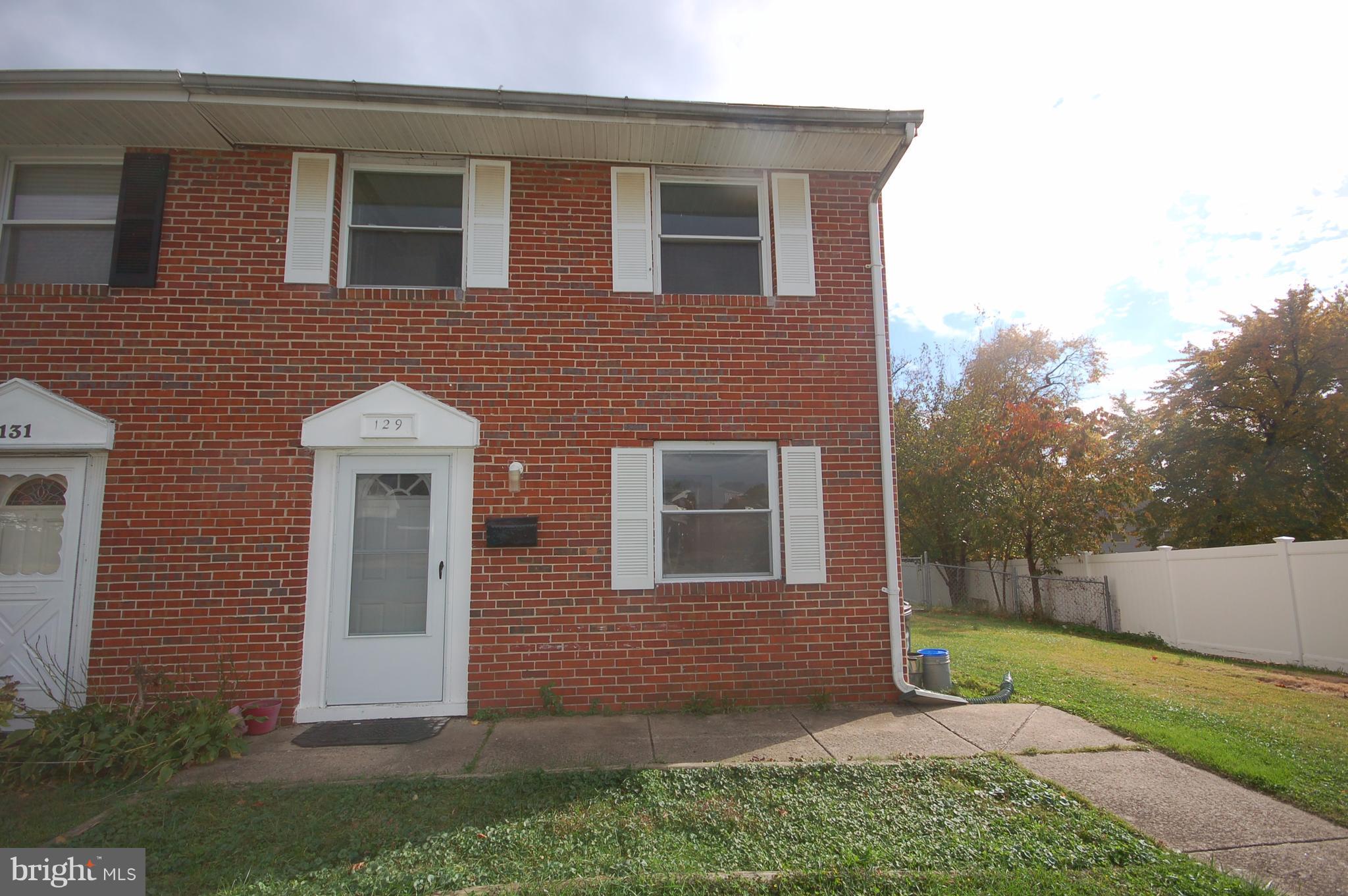 129 Dunlap Road Pasadena, MD 21122 - Photo 1 of 22 Exterior (Front)