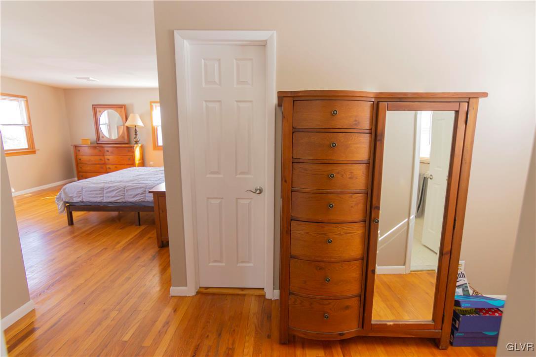 2031 Hilltop Road Bethlehem, PA 18015 - Photo 13 of 25 Gallery Image 13