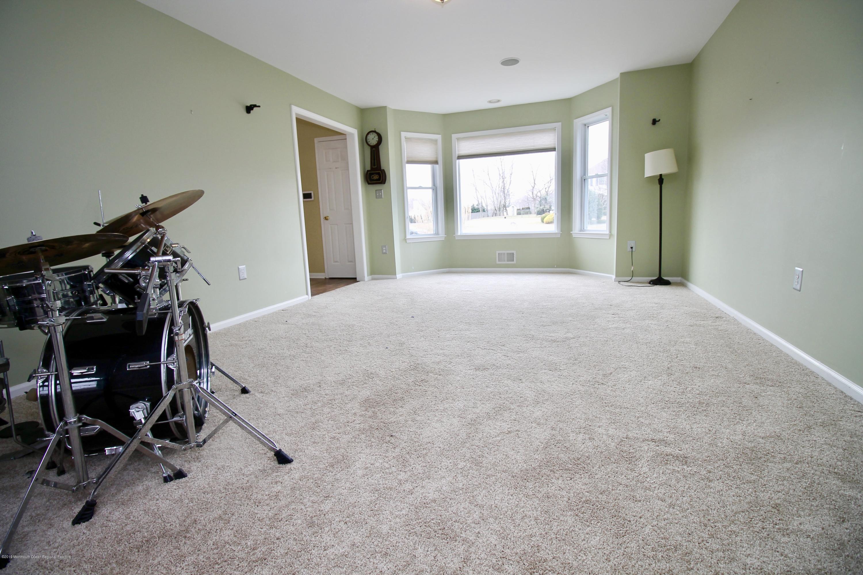 15 Leiden Road Freehold, NJ 07728 - Photo 14 of 78 fullsizeoutput_2520