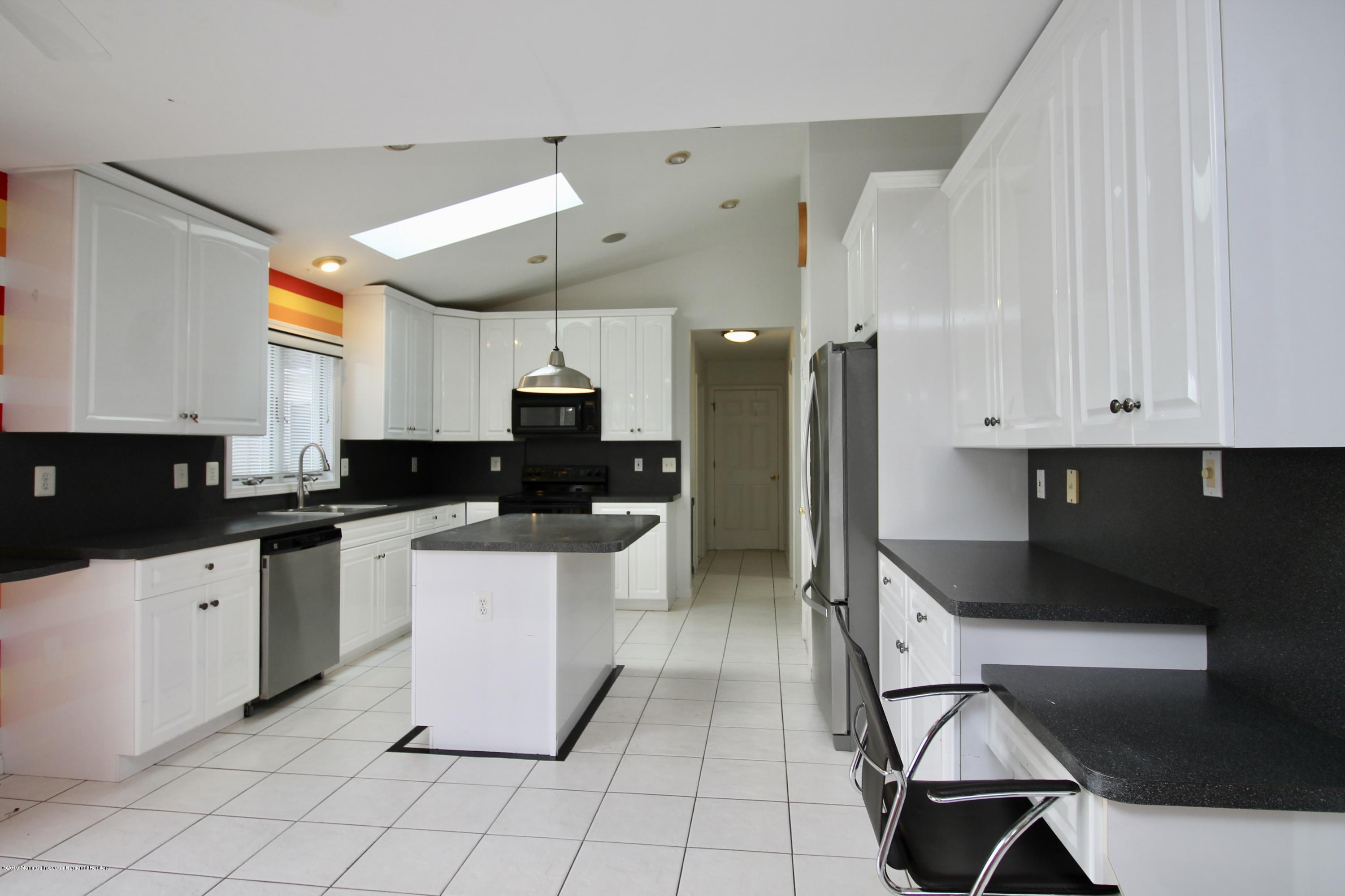 15 Leiden Road Freehold, NJ 07728 - Photo 20 of 78 fullsizeoutput_2525