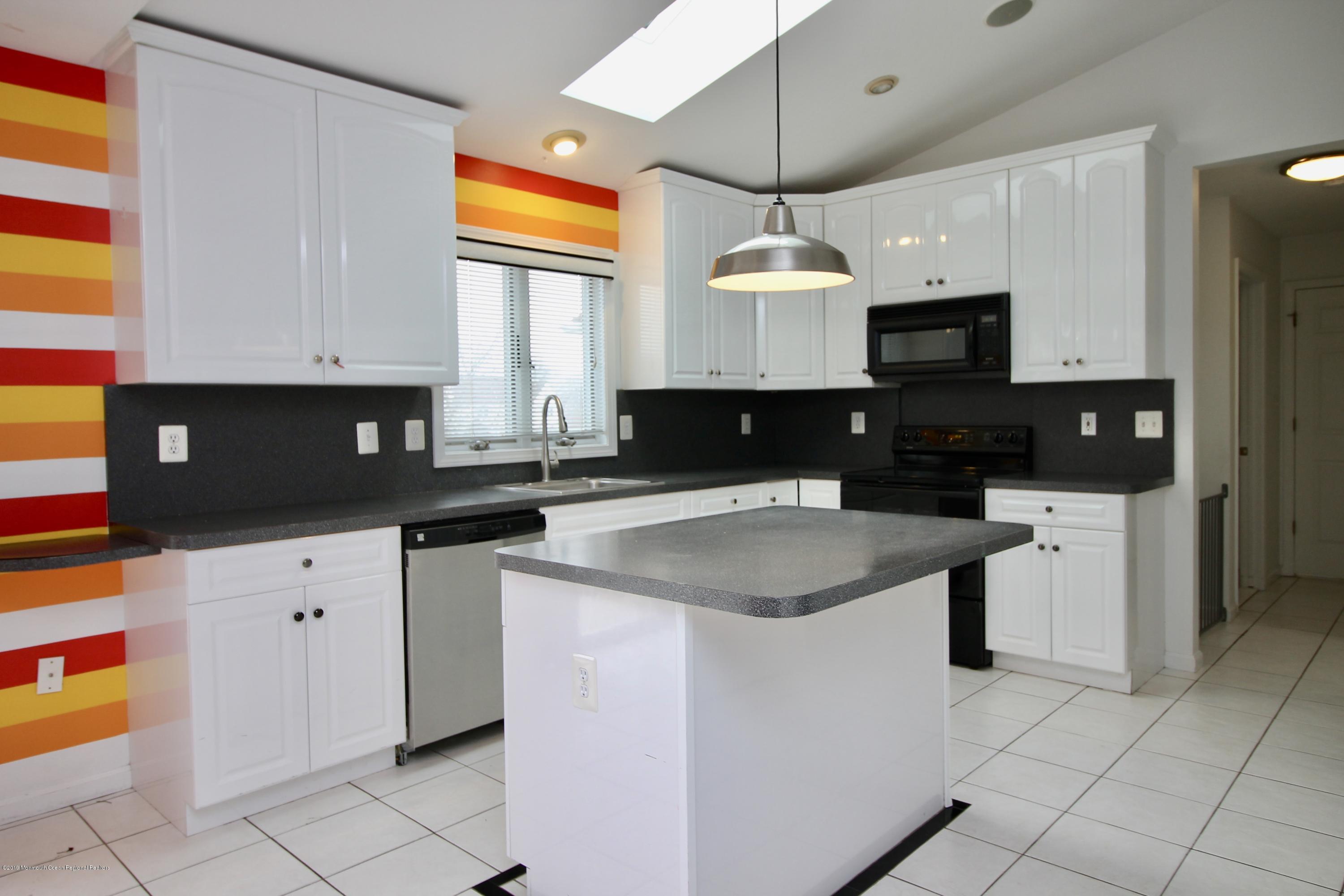 15 Leiden Road Freehold, NJ 07728 - Photo 22 of 78 fullsizeoutput_2527