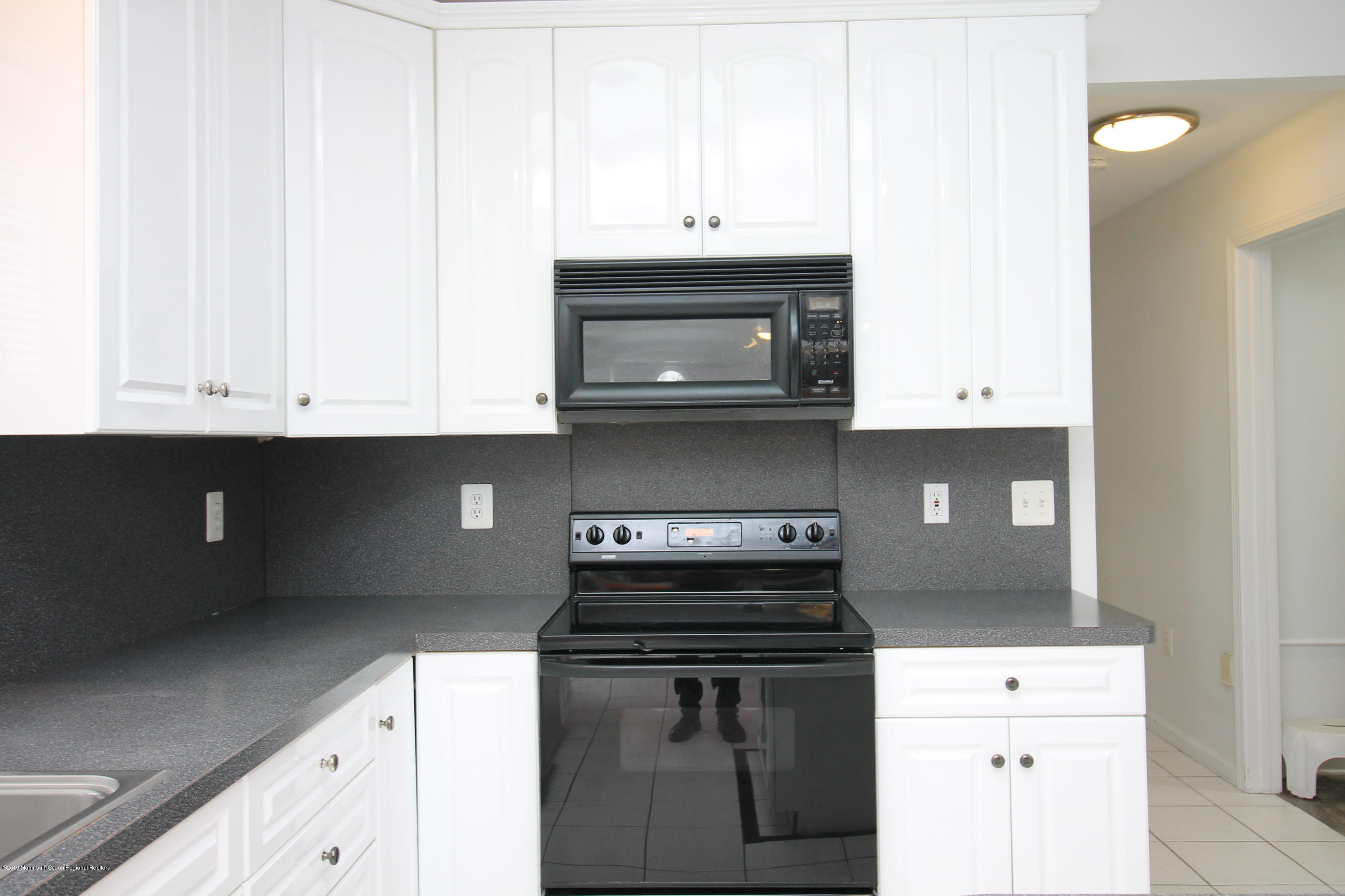 15 Leiden Road Freehold, NJ 07728 - Photo 24 of 78 IMG_9239
