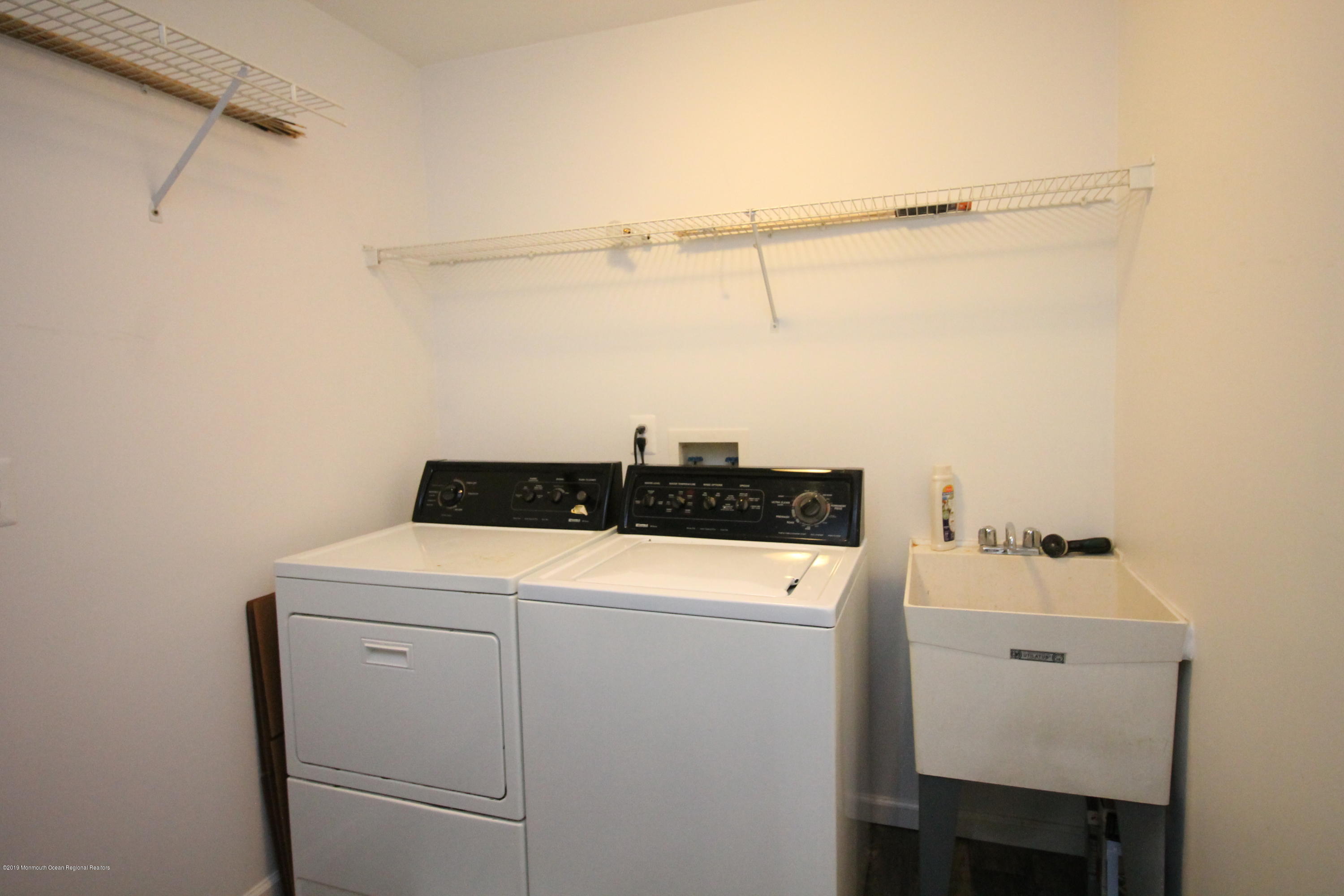 15 Leiden Road Freehold, NJ 07728 - Photo 28 of 78 IMG_9245