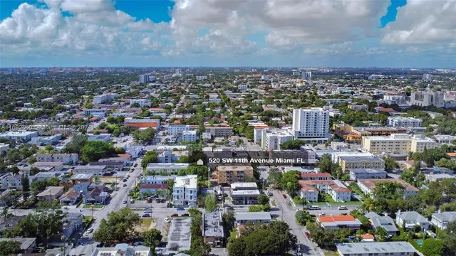$800,000 | 520 Southwest 11th Avenue, Miami, FL 33130