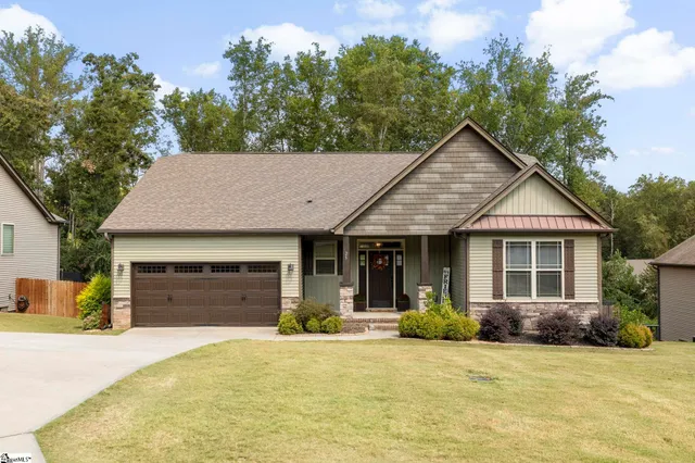 $409,000 | 25 Woodhaven Way, Easley, SC 29642