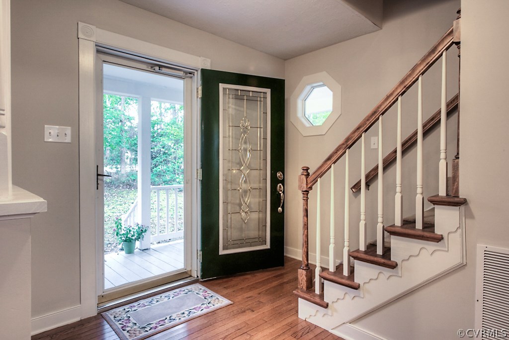 4331 Three Bridge Road Powhatan, VA 23139 - Photo 4 of 29 Gallery Image 4
