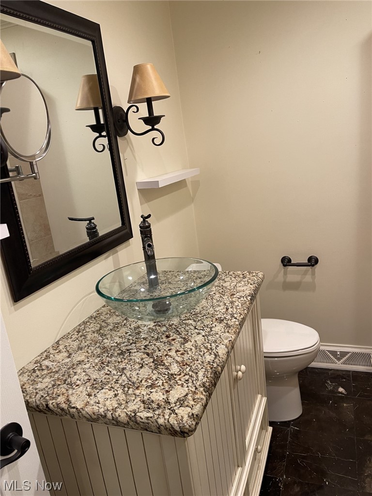 755 Sheridan Road Coshocton, OH 43812 - Photo 16 of 19 Bathroom