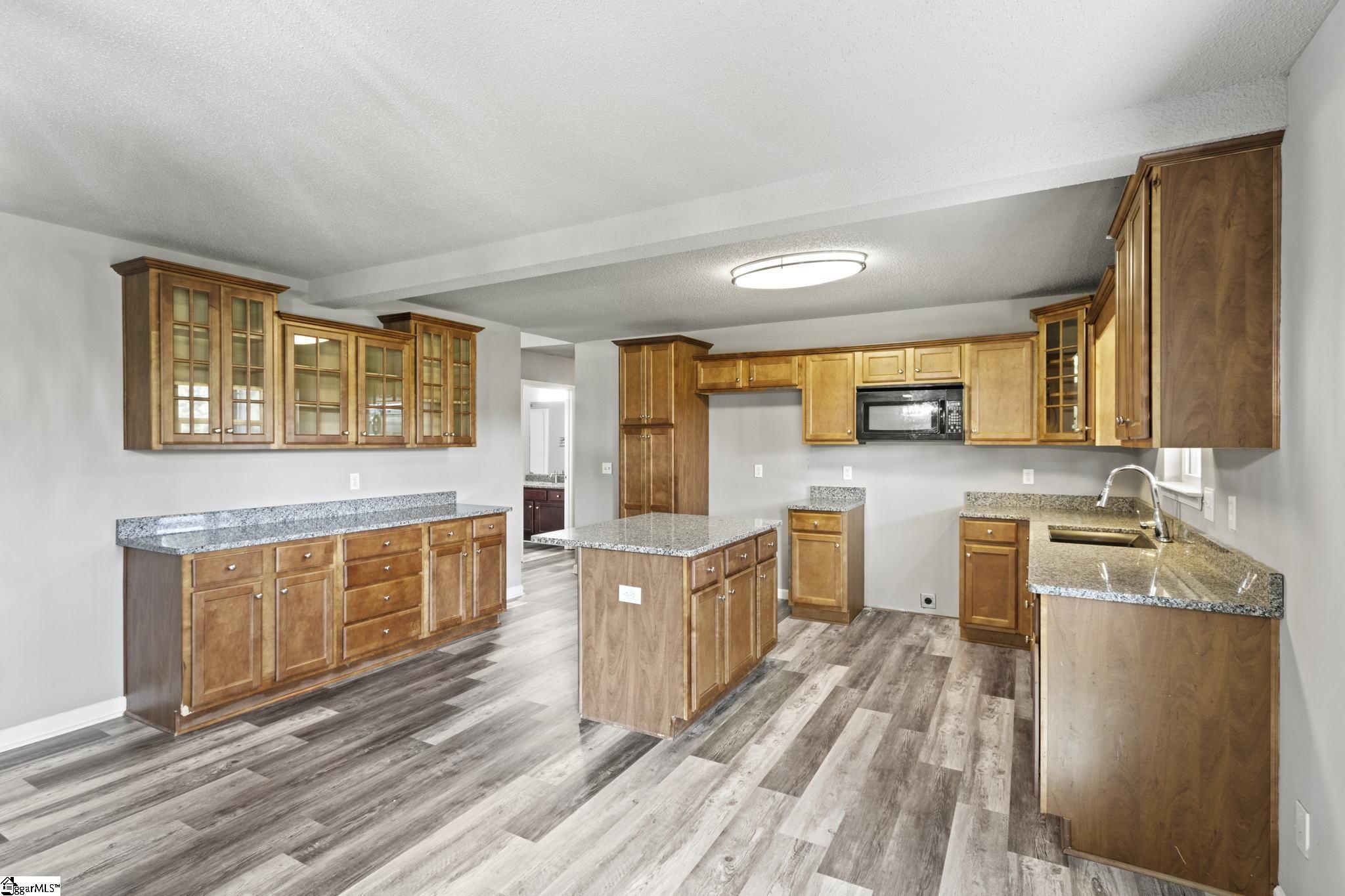 200 Stoddard Road Pelzer, SC 29669 - Photo 5 of 31
