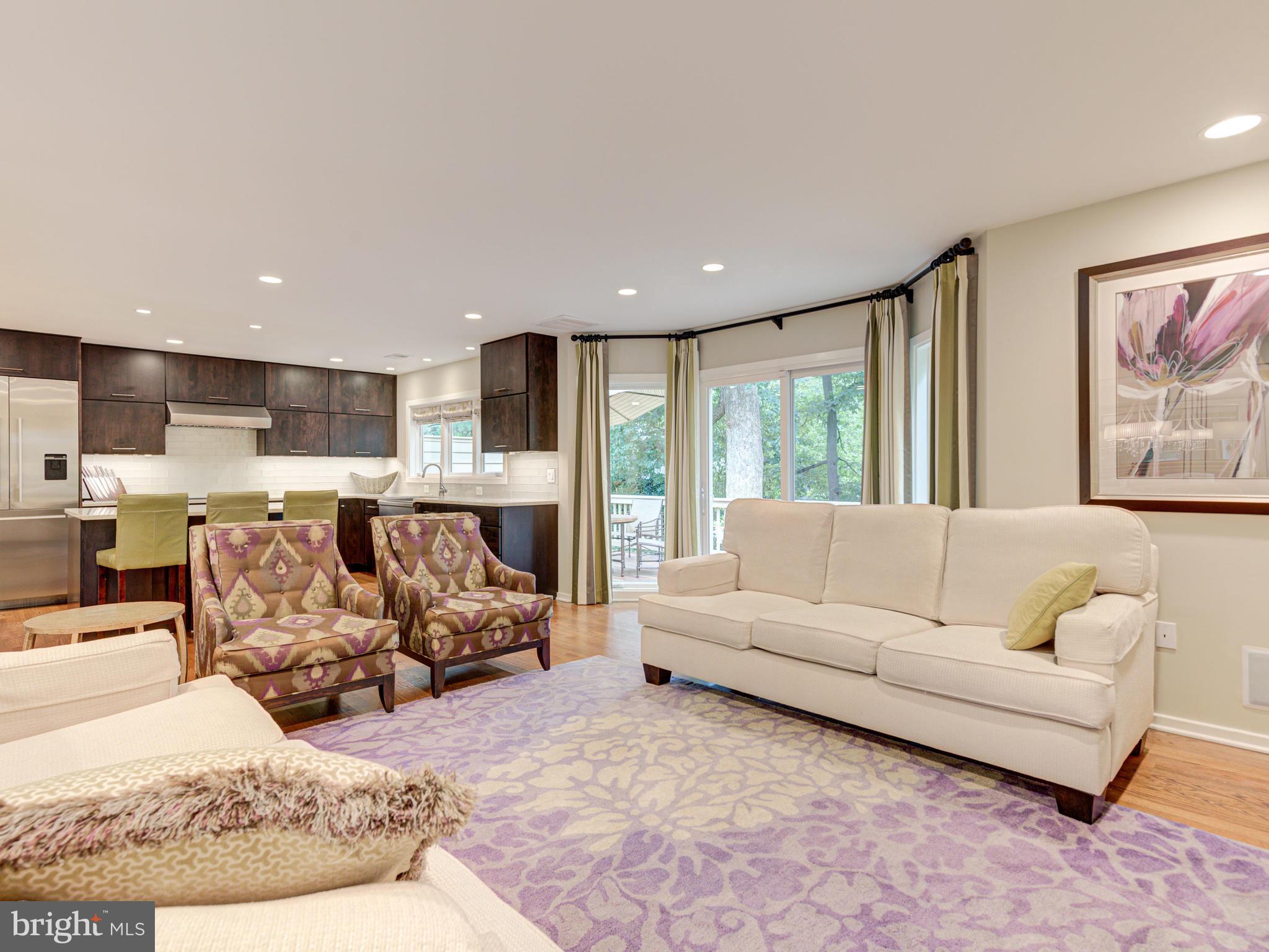 1422 Belcastle Court Reston, VA 20194 - Photo 17 of 85 Family room