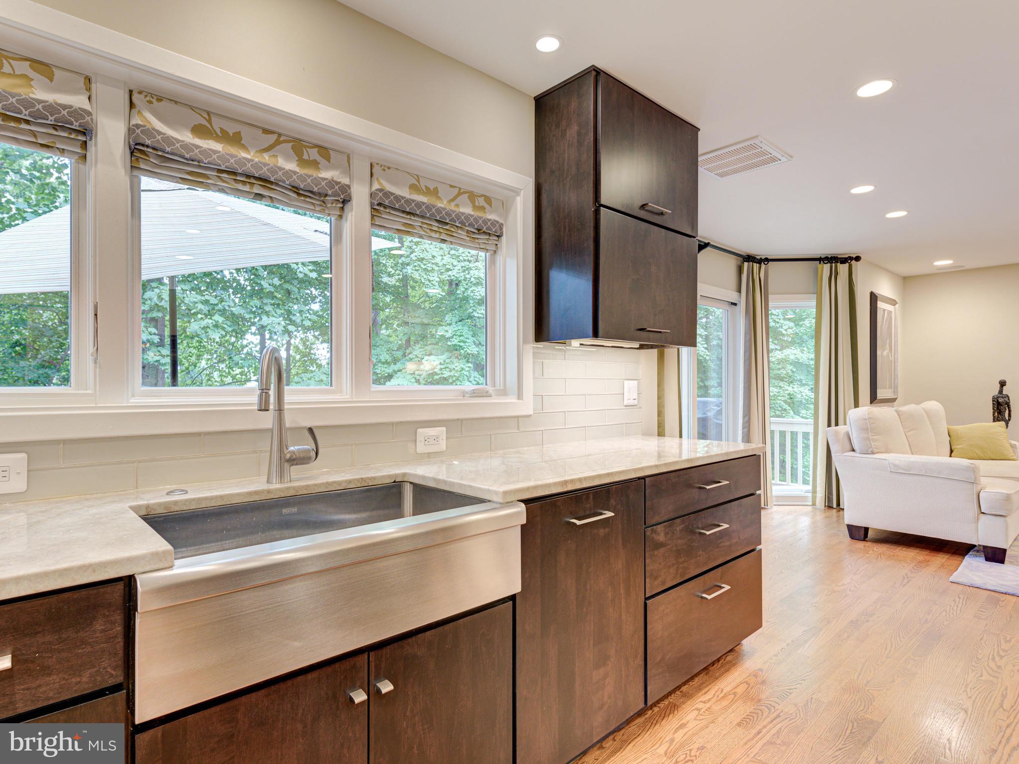 1422 Belcastle Court Reston, VA 20194 - Photo 23 of 85 Custom cabinetry