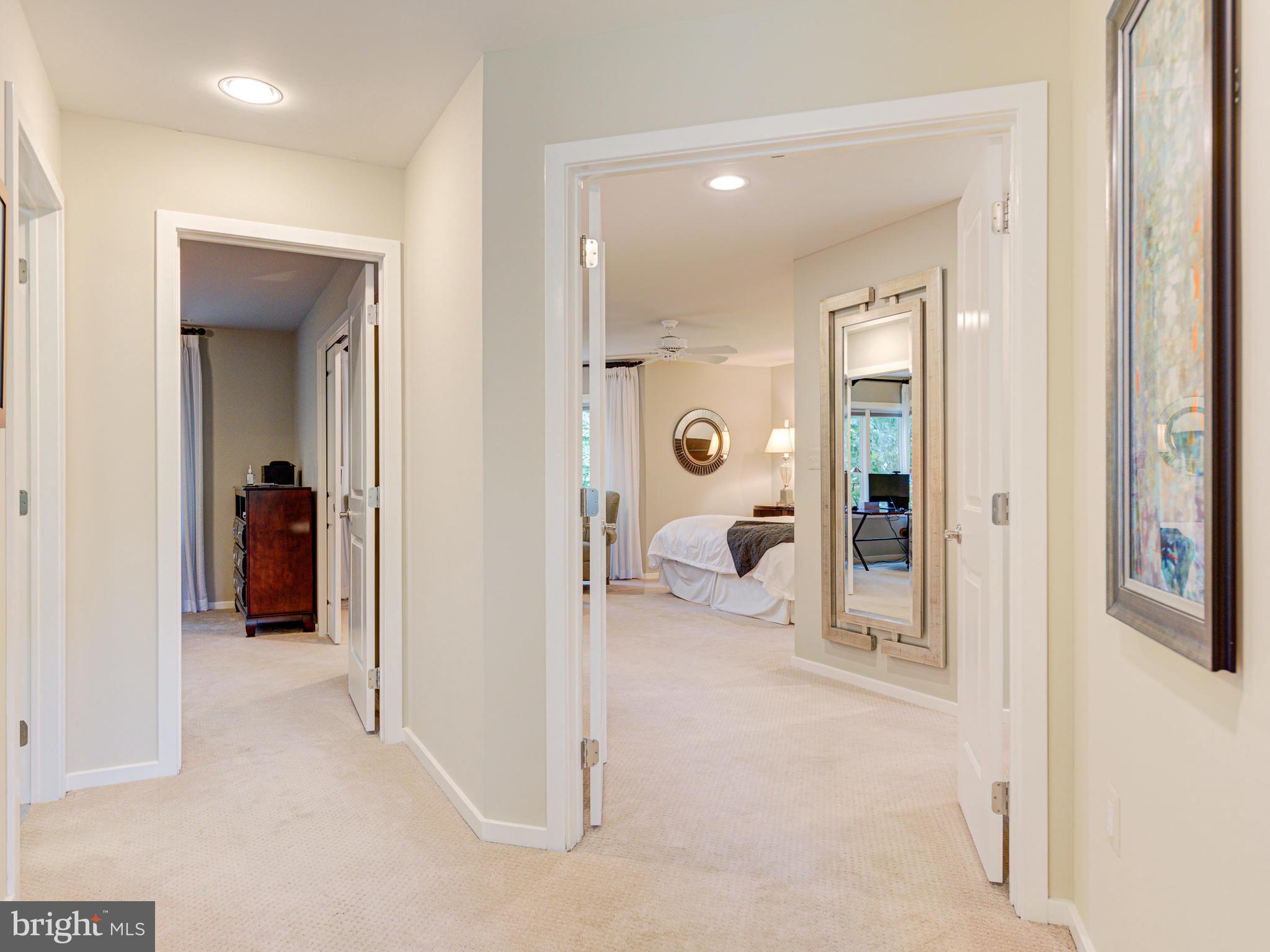 1422 Belcastle Court Reston, VA 20194 - Photo 32 of 85 Upper level landing