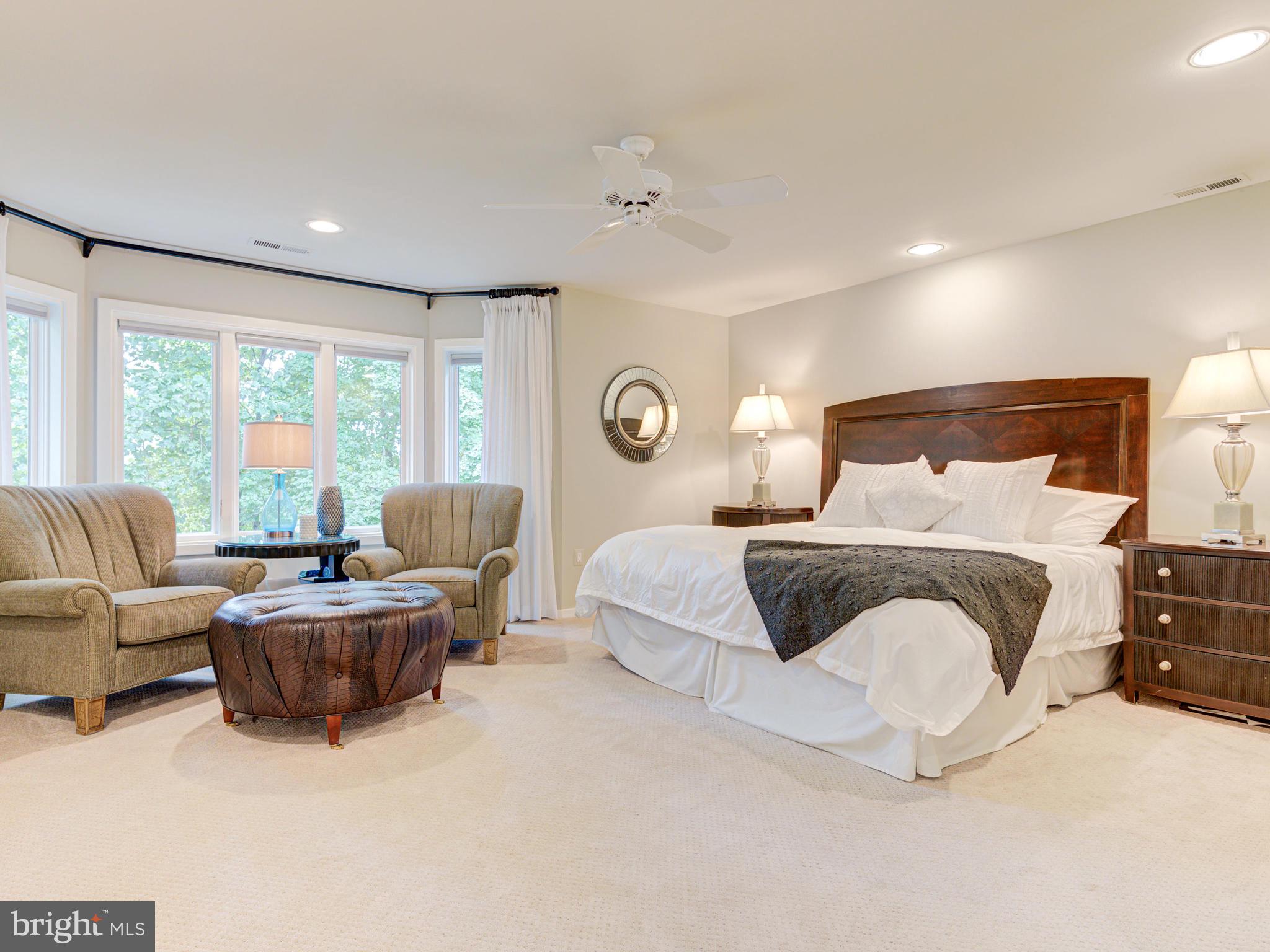 1422 Belcastle Court Reston, VA 20194 - Photo 34 of 85 Master bedroom