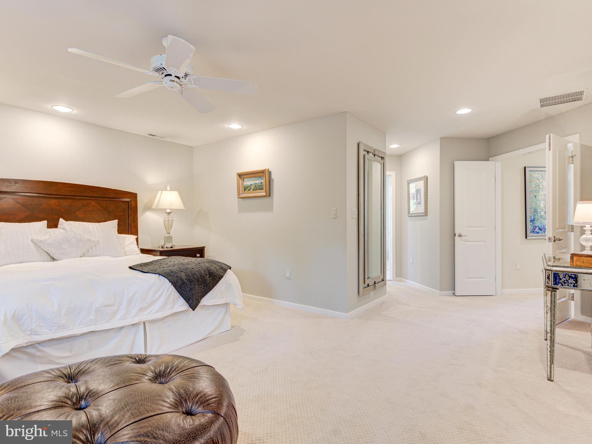 1422 Belcastle Court Reston, VA 20194 - Photo 36 of 85 Gallery Image 36