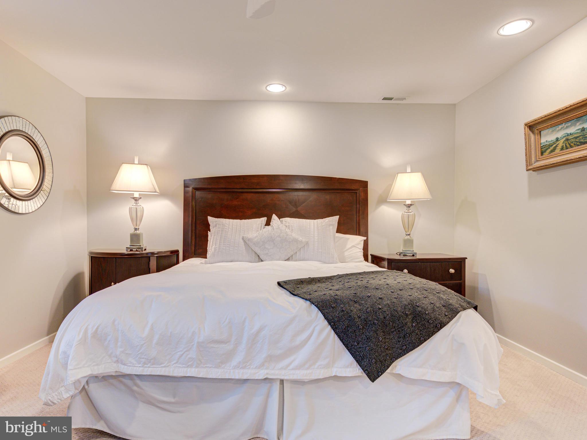 1422 Belcastle Court Reston, VA 20194 - Photo 37 of 85 Gallery Image 37