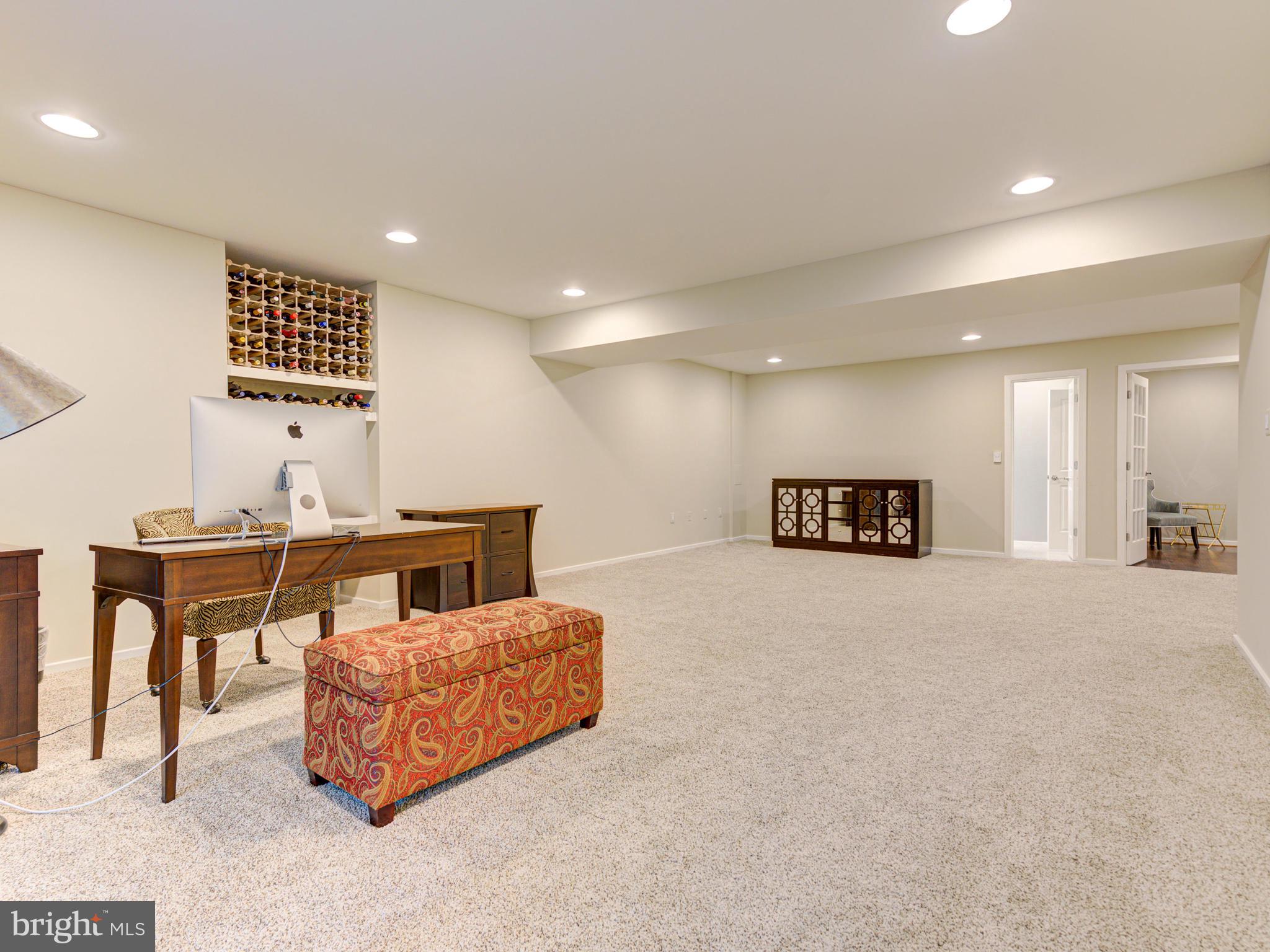1422 Belcastle Court Reston, VA 20194 - Photo 63 of 85 Gallery Image 63