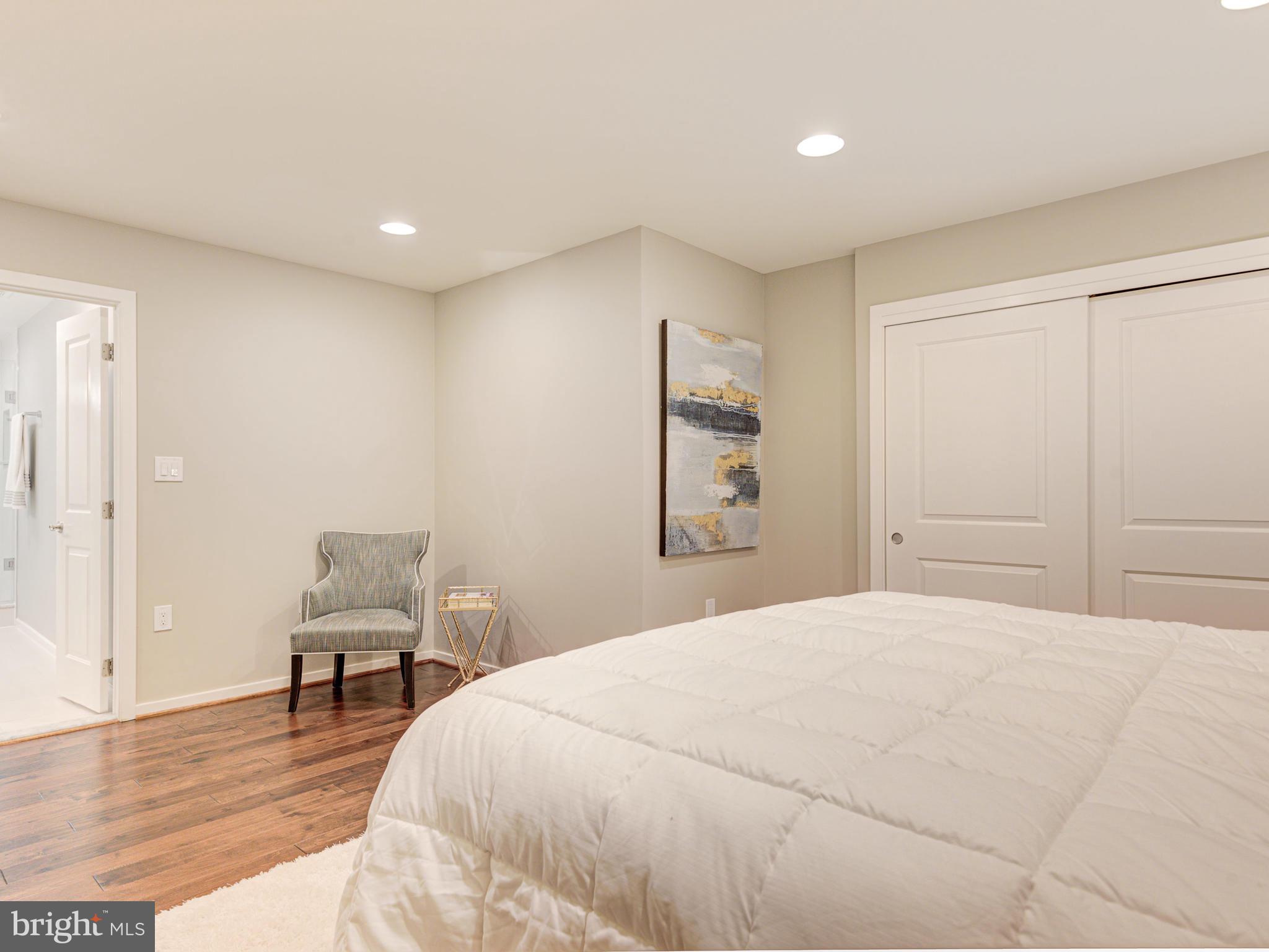 1422 Belcastle Court Reston, VA 20194 - Photo 66 of 85 Gallery Image 66