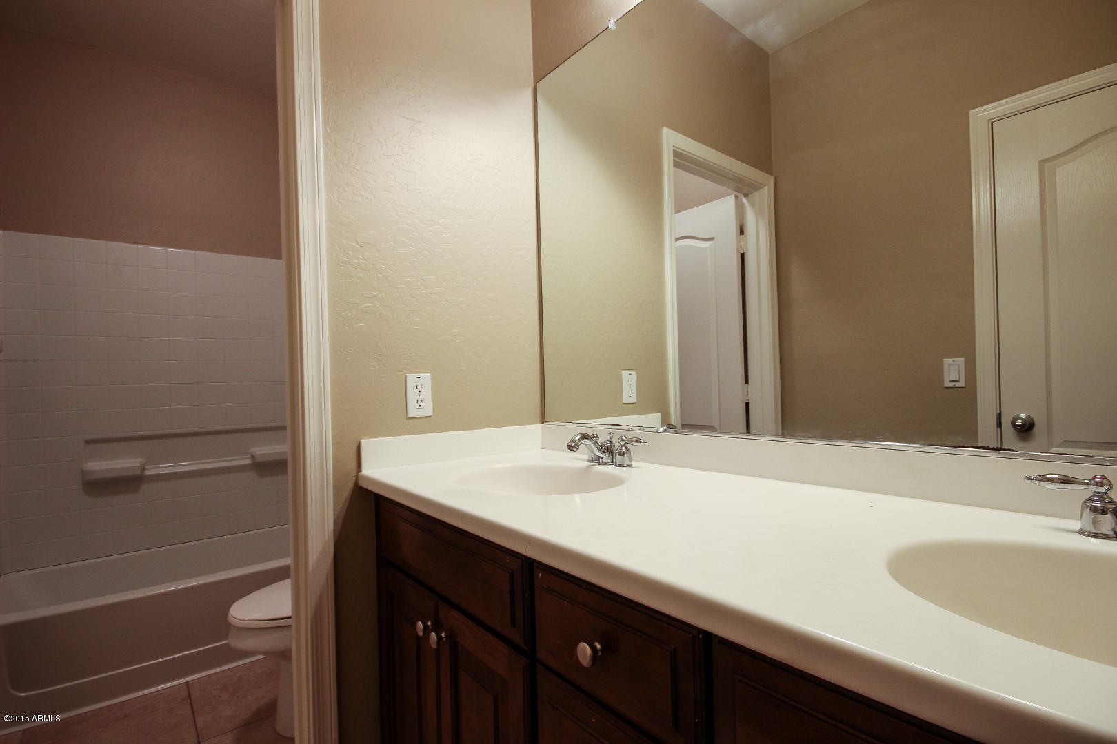 7206 West Carter Road Laveen, AZ 85339 - Photo 24 of 33 Hall Bath
