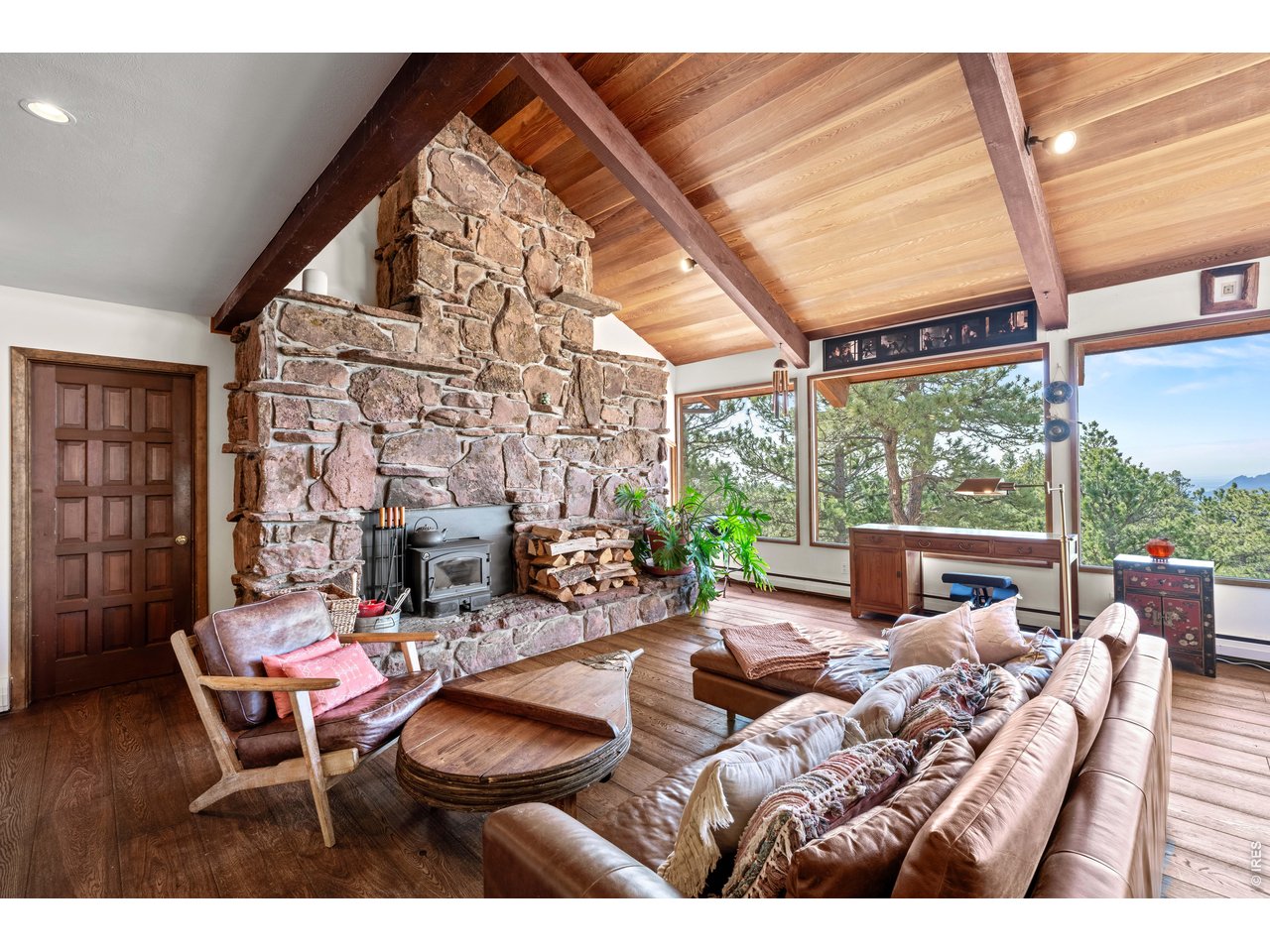 311 Sky Trail Road Boulder, CO 80302 - Photo 4 of 46