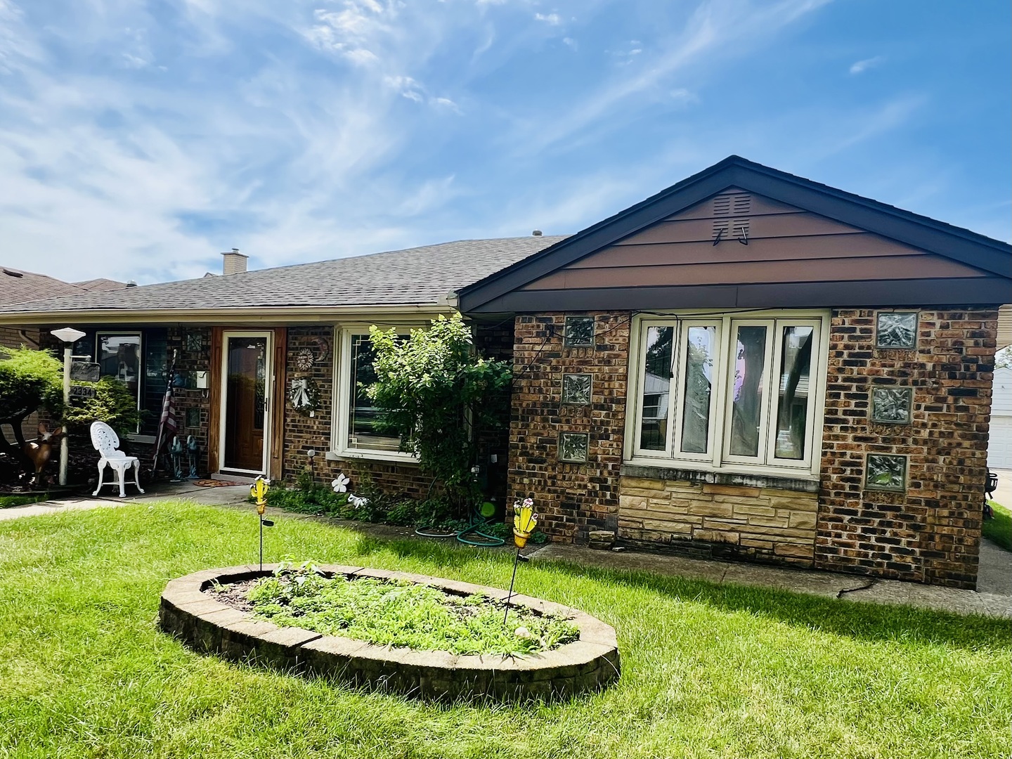 2334 South 10th Avenue North Riverside, IL 60546 - Photo 2 of 15