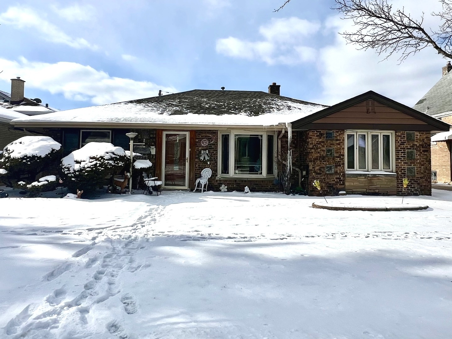 2334 South 10th Avenue North Riverside, IL 60546 - Photo 3 of 15