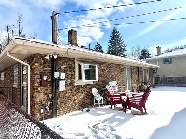 $375,000 | 2334 South 10th Avenue, North Riverside, IL 60546