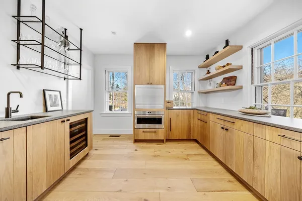 $5,850,000 | 187 Main Street, Hingham, MA 02043