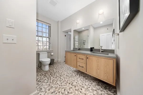 $5,850,000 | 187 Main Street, Hingham, MA 02043