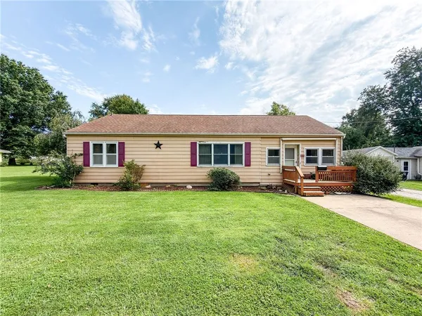 $87,500 | 316 West Blackburn Street, Paris, IL 61944